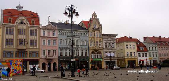 http://www.odleglosci.pl/galeria-009603/Stary-Rynek.jpg