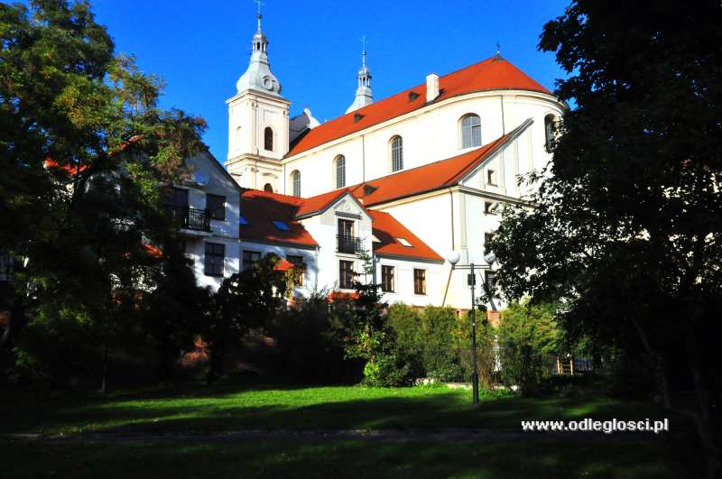 Kościół I Klasztor Oo Jezuitów Piotrków Trybunalski Zdjęcie Nr 69 417 8166