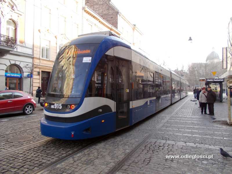 Tramwaj Na Przystanku Bagatela - Kraków. Zdjęcie Nr 115 / 1291